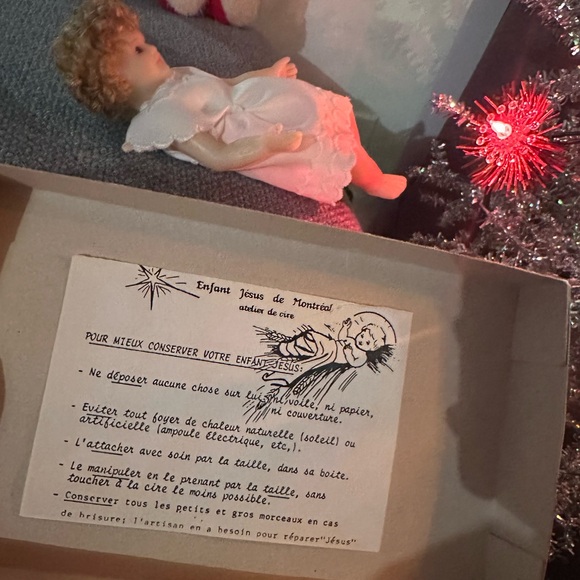 Antique Wax baby Jesus Christ Cradle Statue Religious Statue Poured Wax - Picture 15 of 15